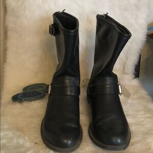 Dexter boot 6 (#895)